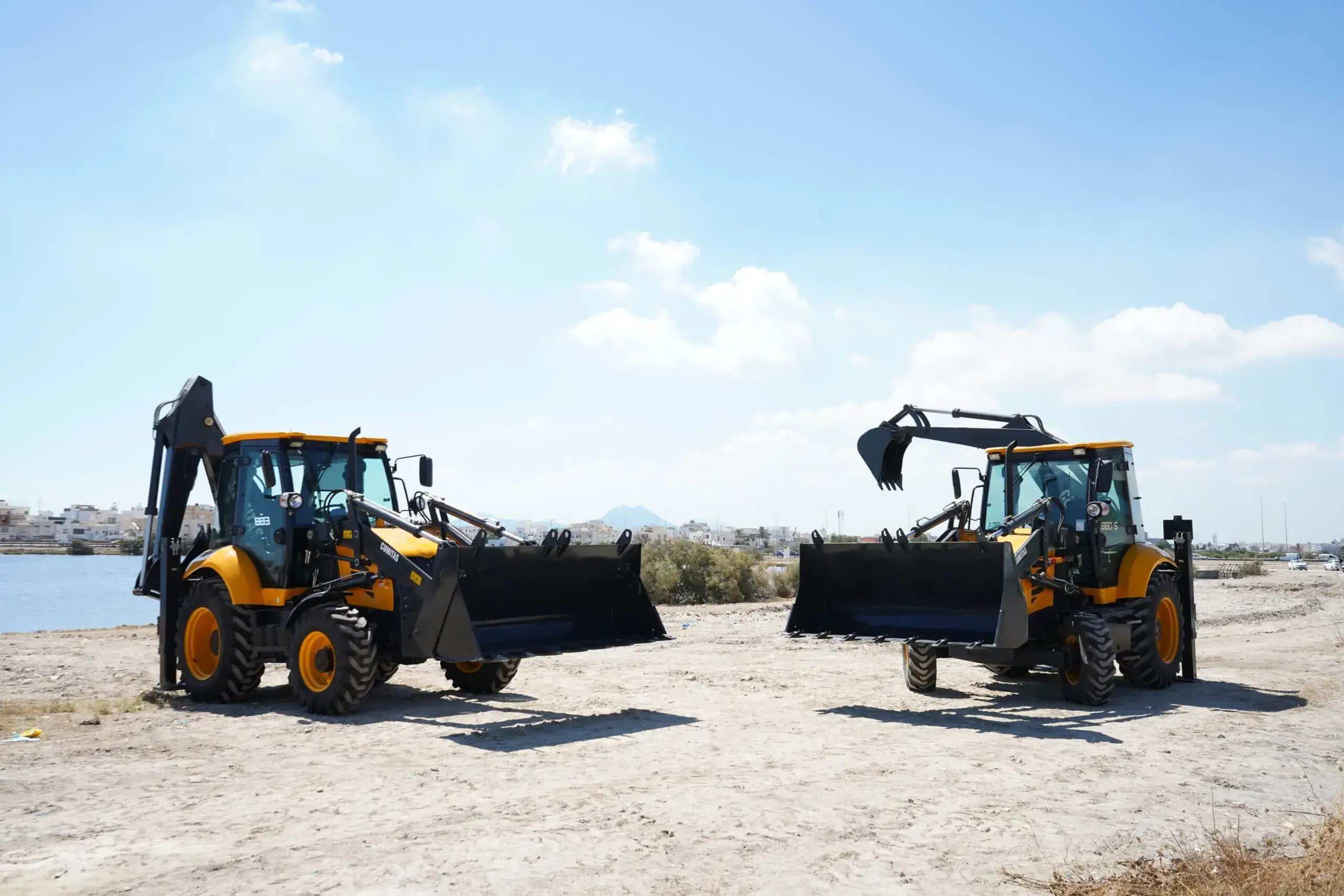 Tractopelle CUMITAS (15)